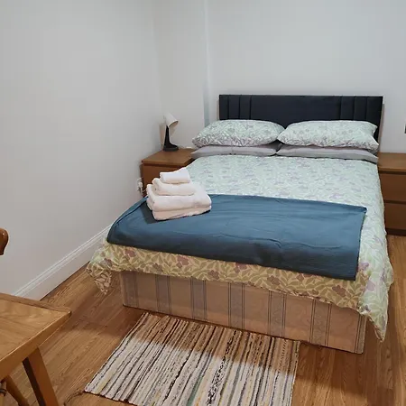 Two Bedroom Apartment In Queensway, London W2, Exterior photo
