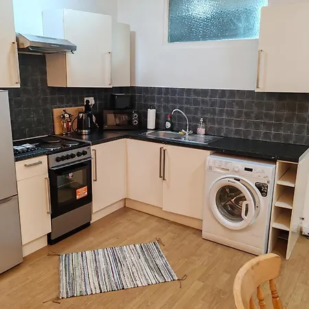 Two Bedroom Apartment In Queensway, London W2, Exterior photo